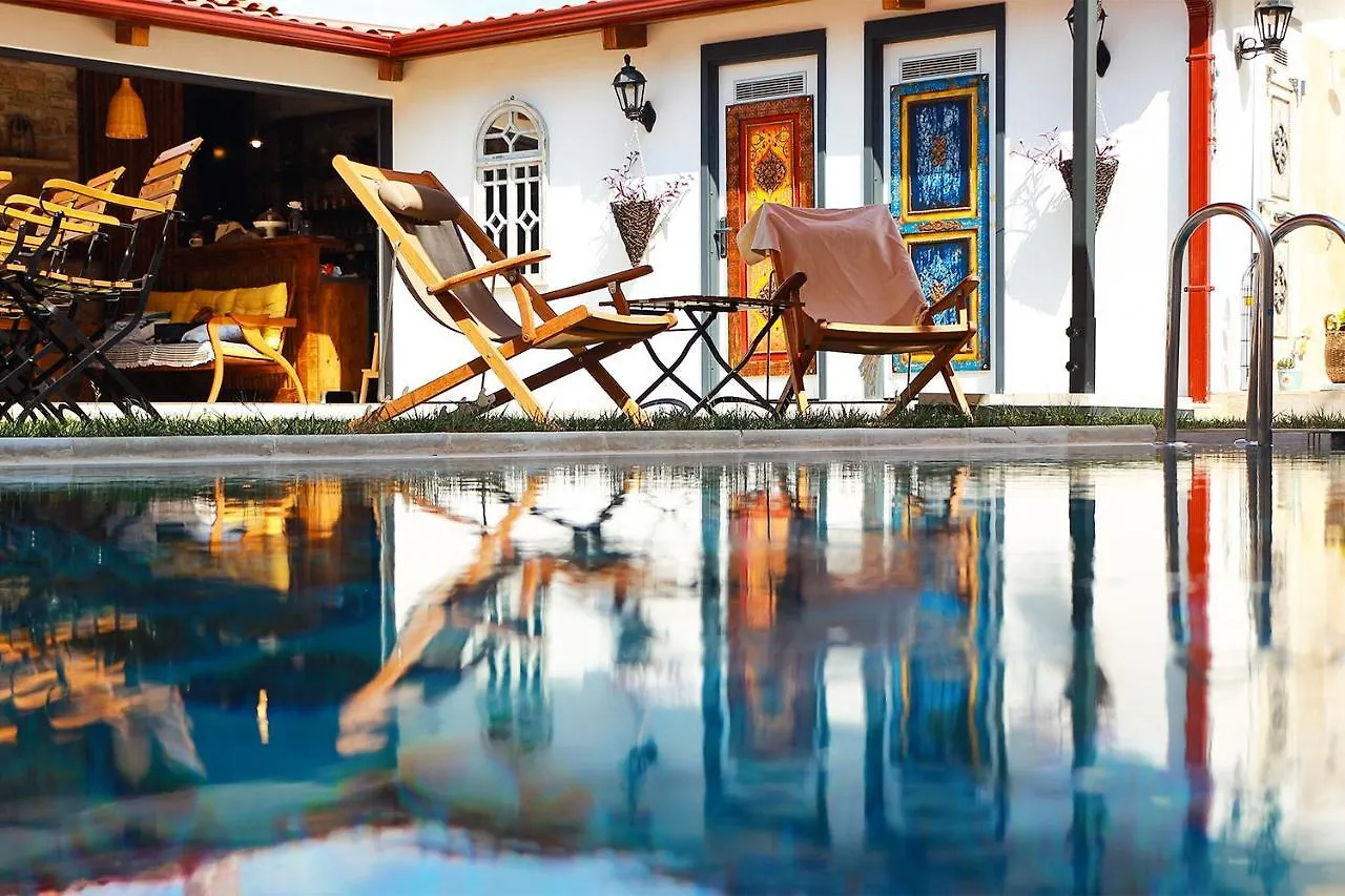 Sinem Hanim Konagi Boutique Hotel Yenifoca